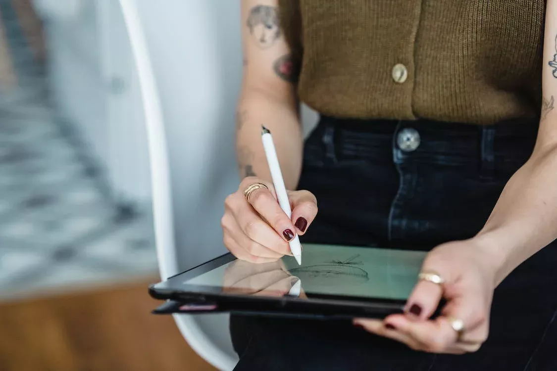 What’s the Difference Between Graphic Designers and Graphic Illustrators?